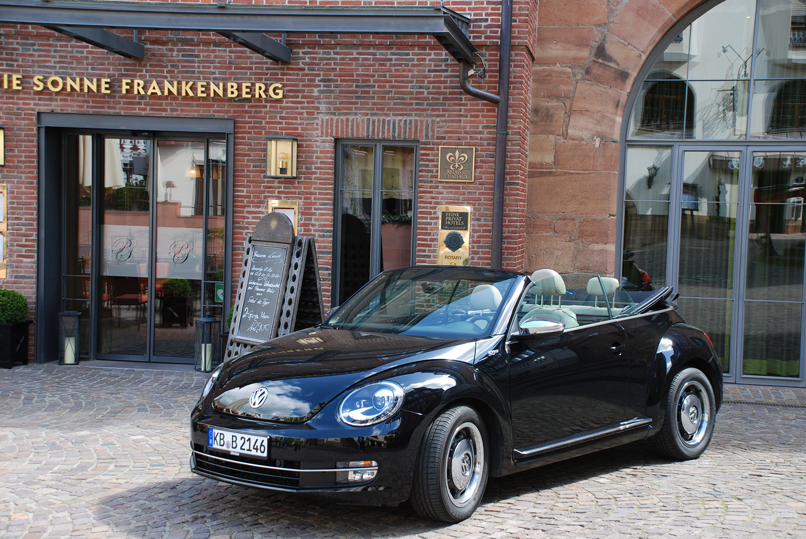 VW Beetle vor der Sonne