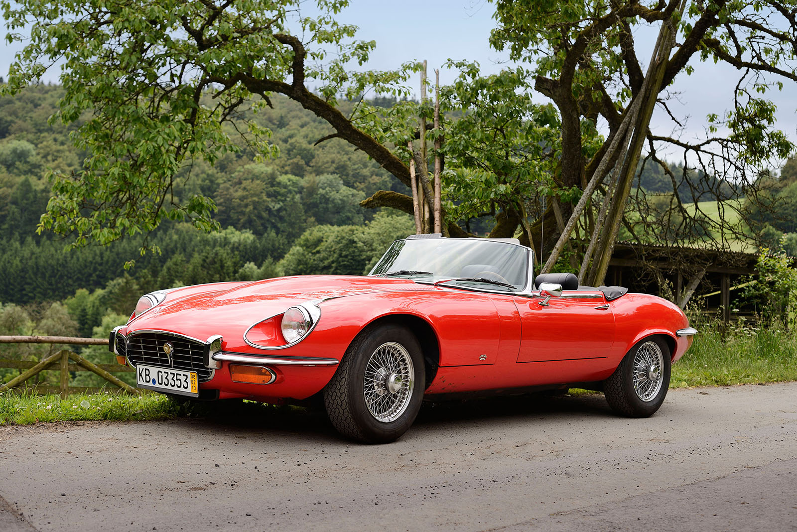 Oldtimer Ausfahrt rund um die Landschaft am Edersee